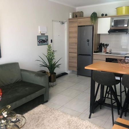 מידרנד Luxurious Waterfall 1 Bedroom Condo With Free Uncapped Wifi מראה חיצוני תמונה