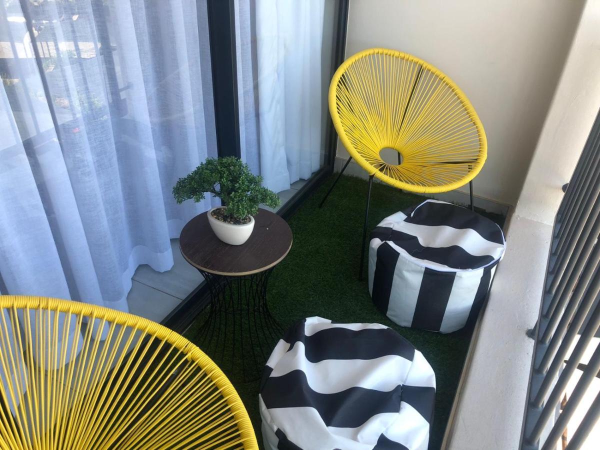 מידרנד Luxurious Waterfall 1 Bedroom Condo With Free Uncapped Wifi מראה חיצוני תמונה